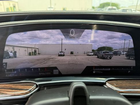 Used 2024 Cadillac Escalade Premium Luxury image 12