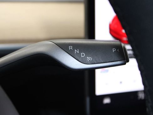 Used 2021 Tesla Model Y Long Range image 37