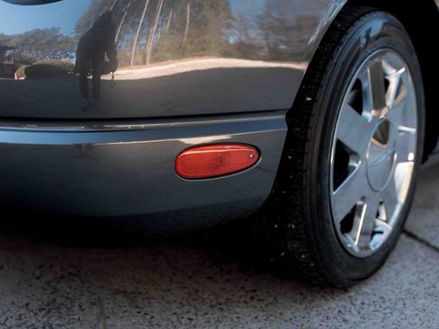 Used 2003 Ford Thunderbird Deluxe RWD image 16