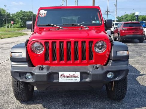 Used 2018 Jeep Wrangler Unlimited Sport S AWD/4WD image 3