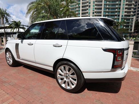 Used 2015 Land Rover Range Rover Supercharged image 18