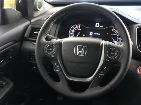 Used 2023 Honda Ridgeline RTL-E image 10