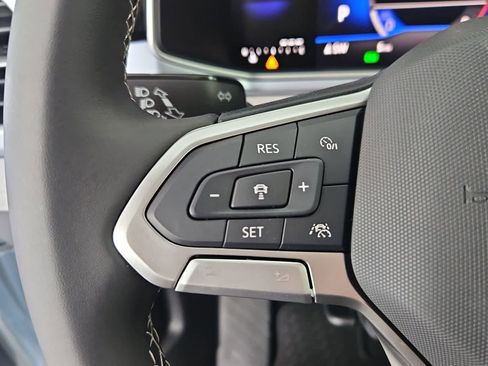 New 2026 Volkswagen Taos SE AWD/4WD image 24