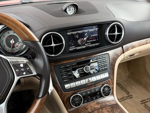 Used 2016 Mercedes-Benz SL 400 w/ Premium I Package image 48