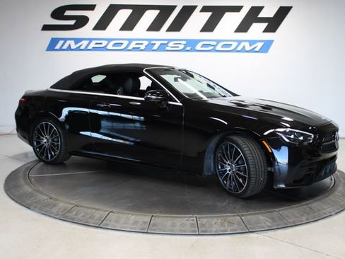 Used 2023 Mercedes-Benz E 450 Cabriolet image 2