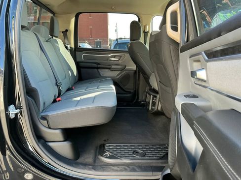 Used 2019 RAM 1500 Big Horn AWD/4WD image 11