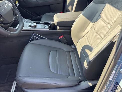 New 2026 Kia Sportage SX Prestige image 9