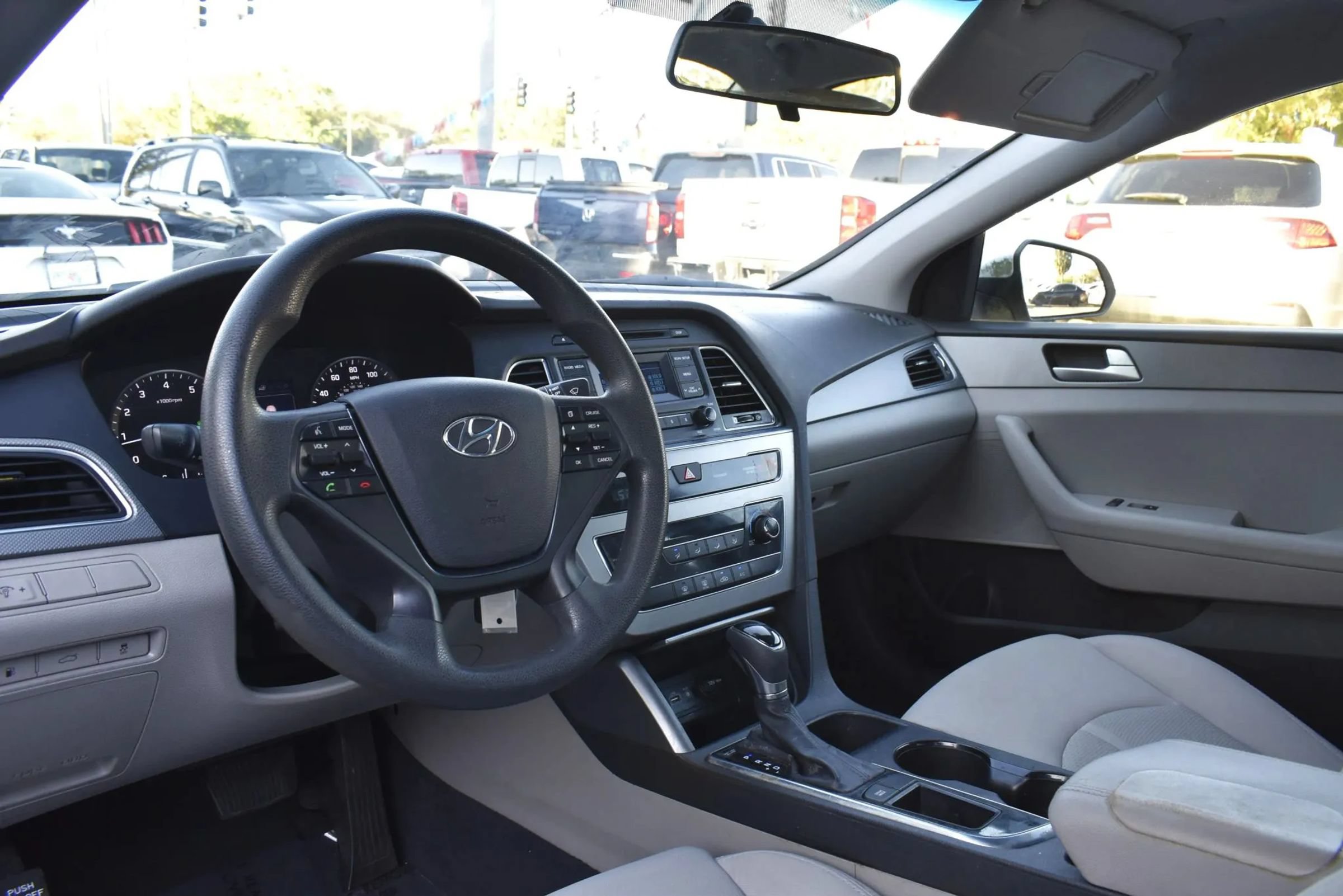 Used 2015 Hyundai Sonata SE FWD image 10