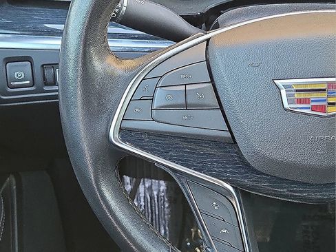 Used 2024 Cadillac XT5 Premium Luxury image 21