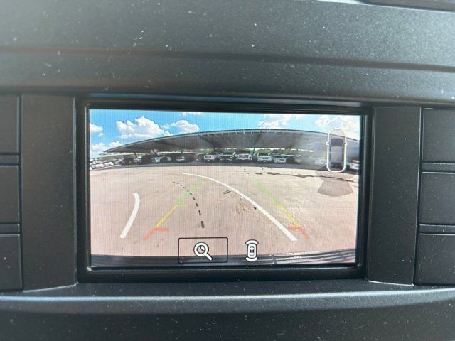 Used 2018 Ford Expedition XLT RWD image 9