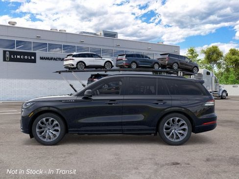 New 2026 Lincoln Aviator AWD image 3