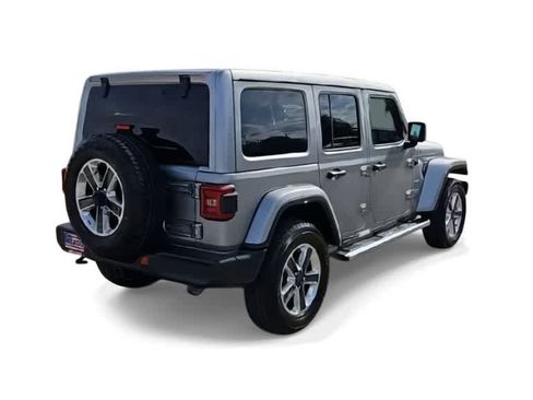Used 2021 Jeep Wrangler Unlimited Sahara image 8