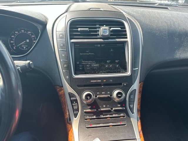 Used 2016 Lincoln MKX Select w/ Select Plus Package FWD image 3