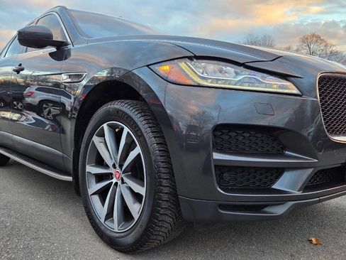 Used 2017 Jaguar F-PACE Prestige image 22