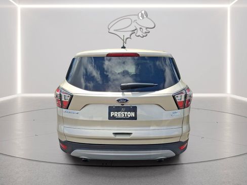 Used 2017 Ford Escape SE FWD image 6