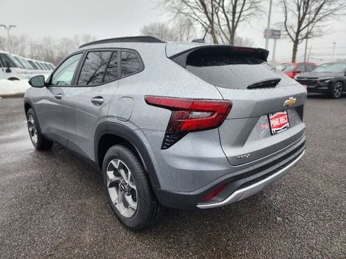 New 2026 Chevrolet Trax LT w/ Driver Confidence Package image 10