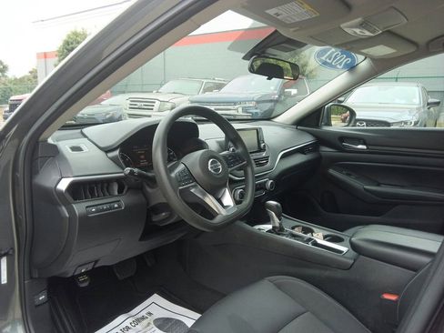 Used 2021 Nissan Altima 2.5 S FWD image 19