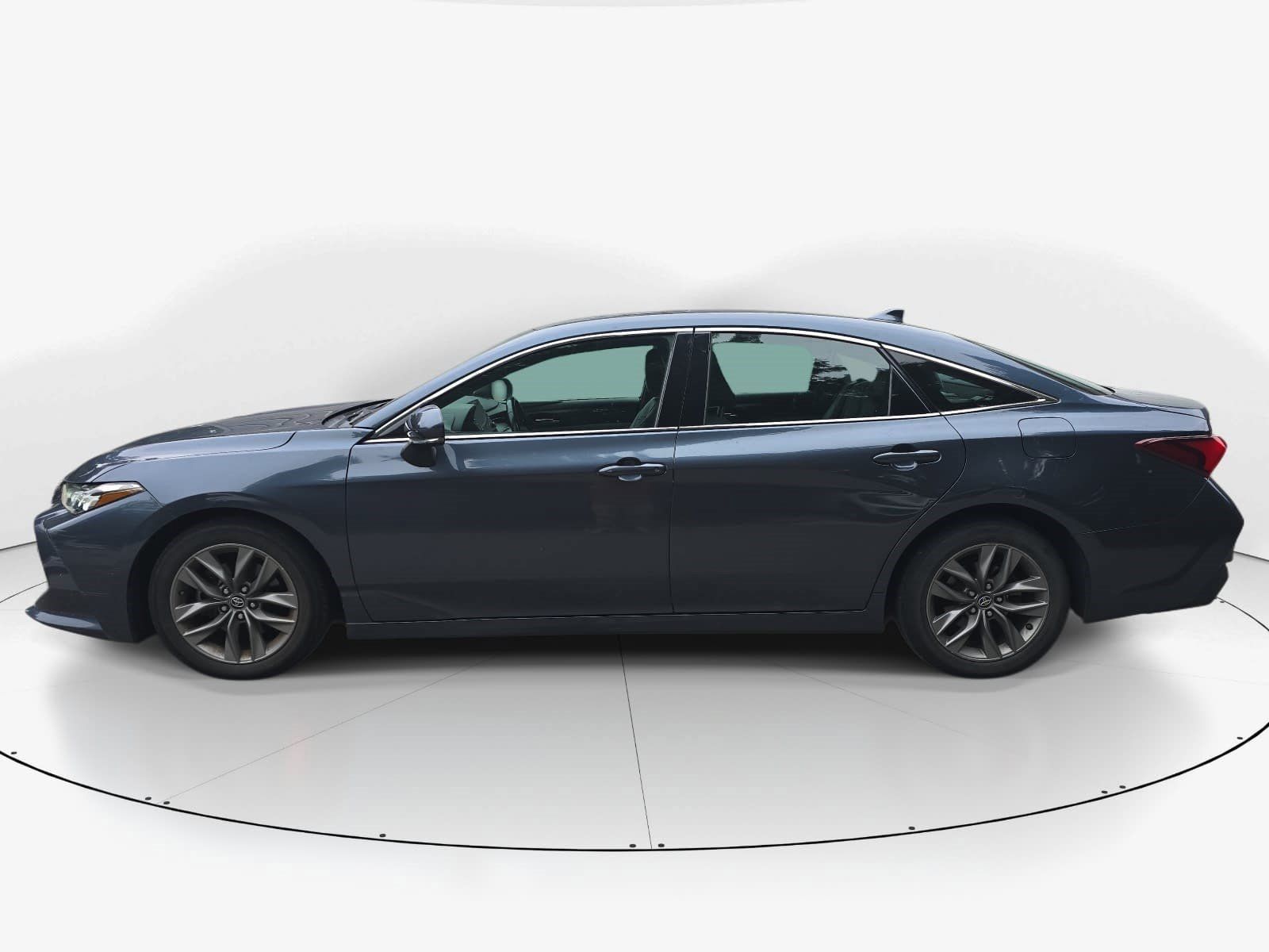 Used 2019 Toyota Avalon XLE w/ Moonroof Package FWD image 7