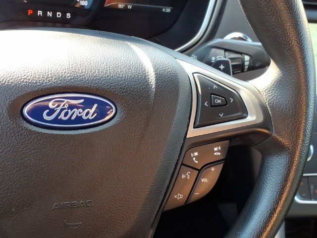 Used 2020 Ford Fusion SE AWD/4WD image 22