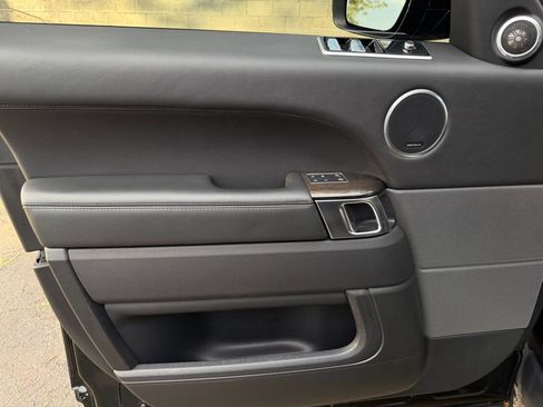 Used 2019 Land Rover Range Rover Sport Supercharged image 11