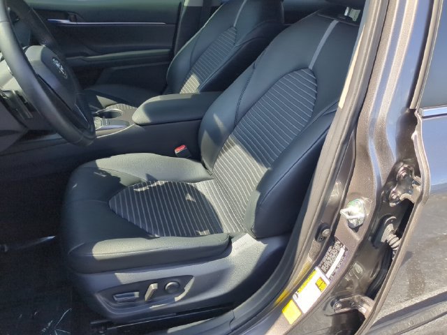 Used 2024 Toyota Camry SE FWD image 22