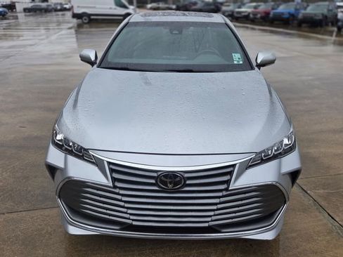 Used 2021 Toyota Avalon XLE image 10
