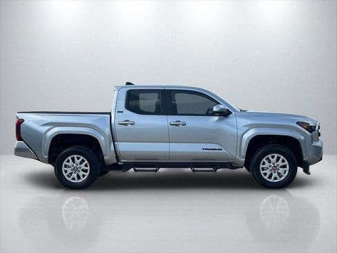 Certified 2026 Toyota Tacoma SR5 RWD image 4
