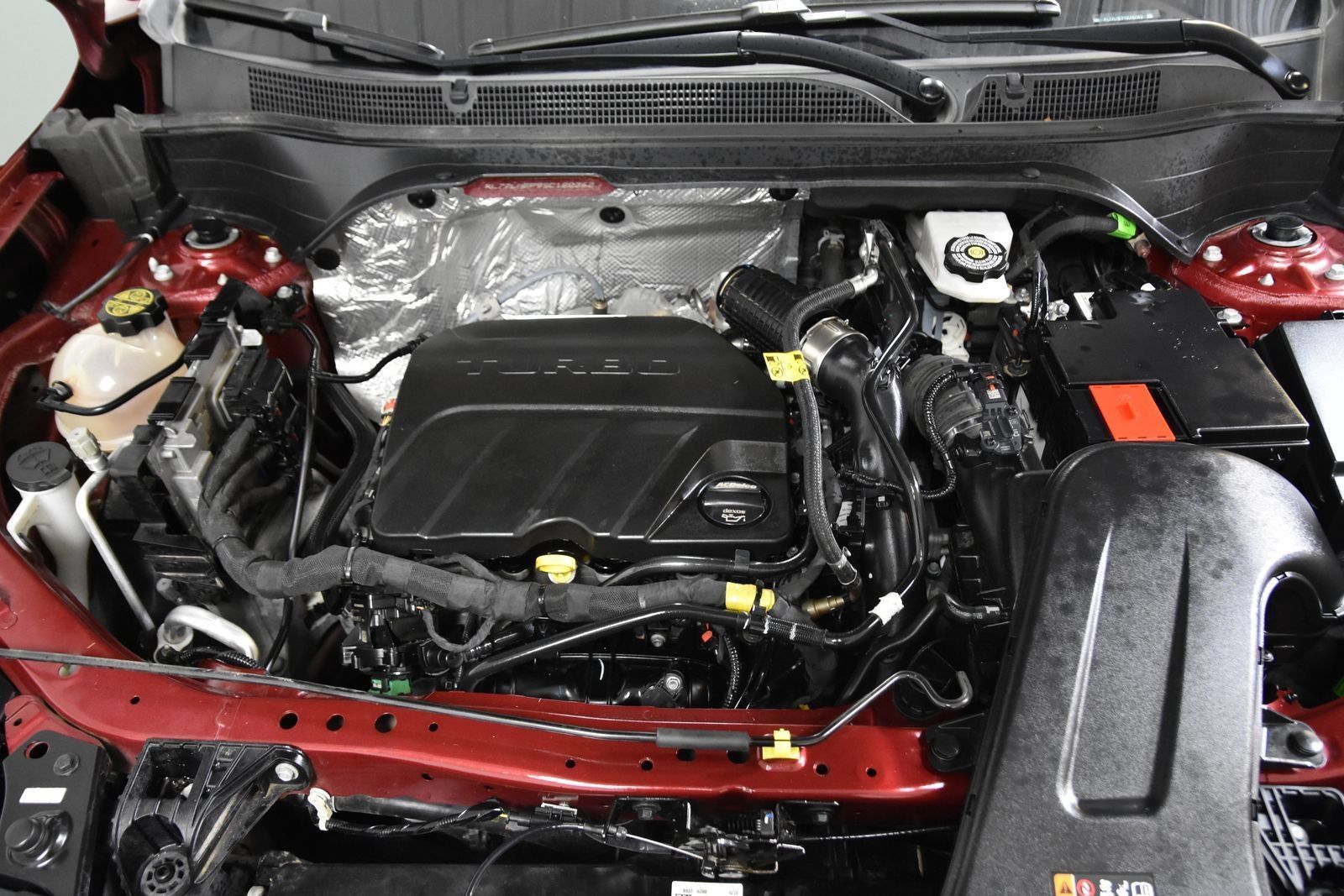Used 2025 Chevrolet Trax LT FWD image 31