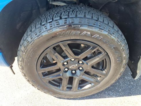 Used 2023 Chevrolet Silverado 1500 RST AWD/4WD image 9
