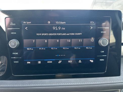 New 2026 Volkswagen Taos SE image 17