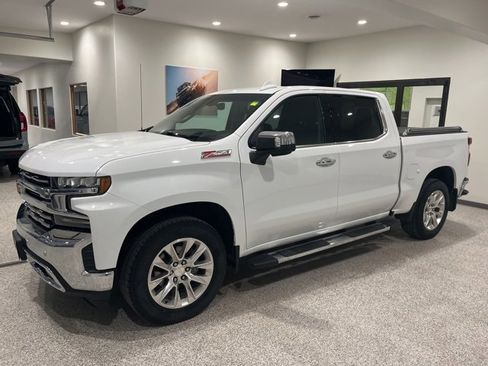 Used 2019 Chevrolet Silverado 1500 LTZ w/ LTZ Plus Package image 3