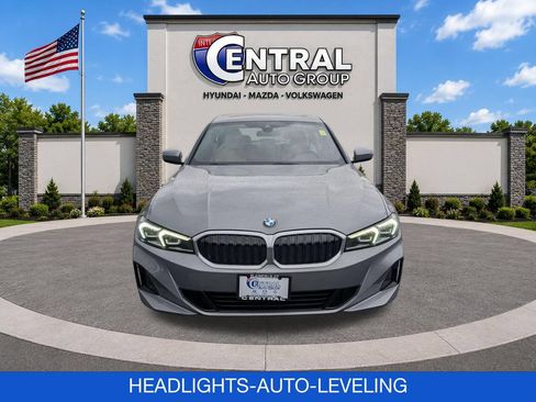 Used 2023 BMW 330i xDrive Sedan w/ Convenience Package AWD/4WD image 2