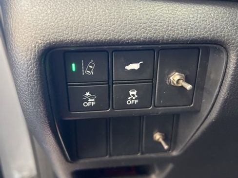 Used 2017 Honda CR-V Touring image 15