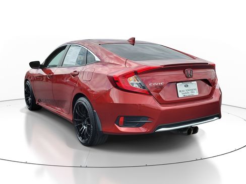 Used 2019 Honda Civic EX image 3