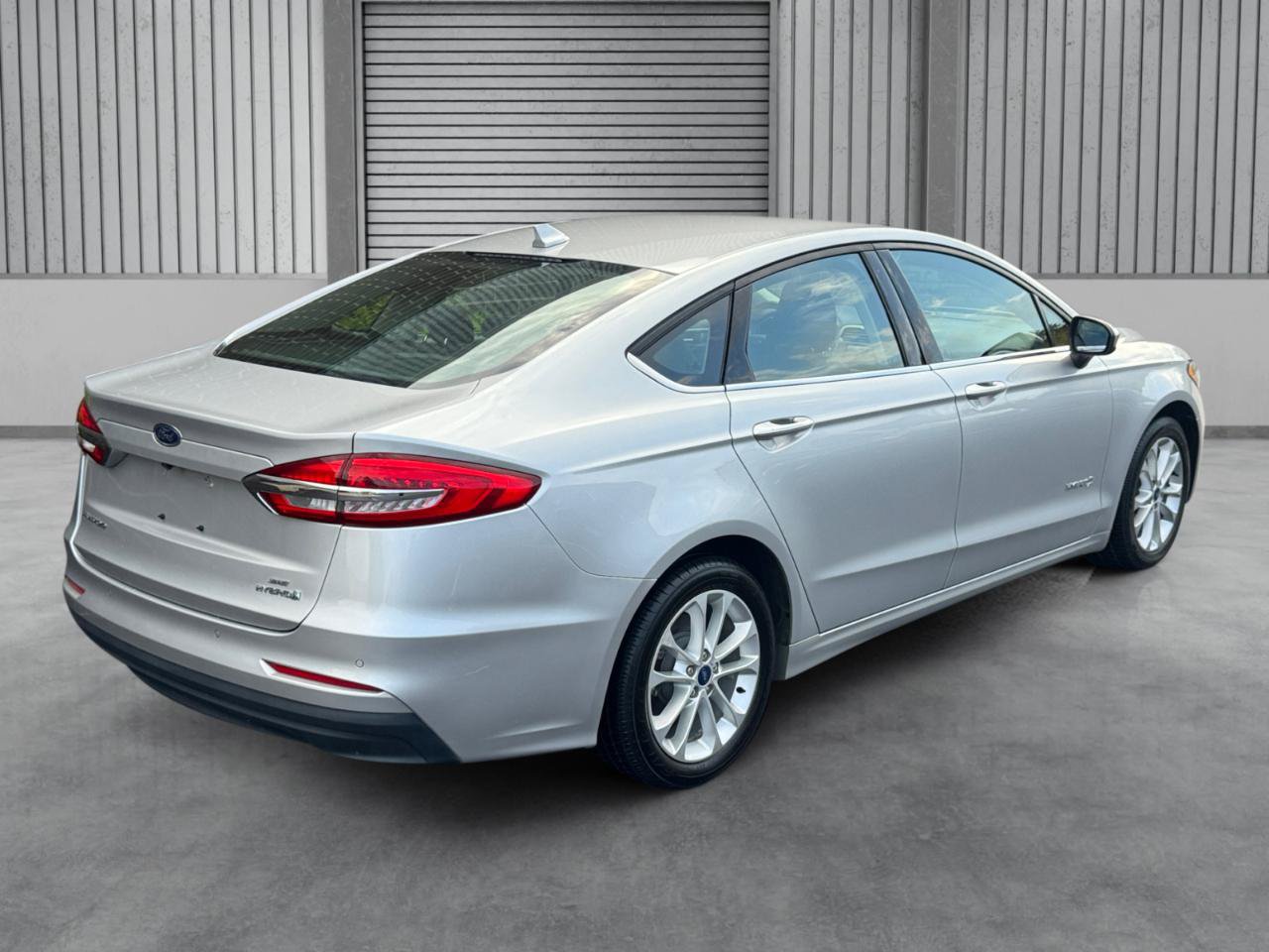 Used 2019 Ford Fusion SE FWD image 34