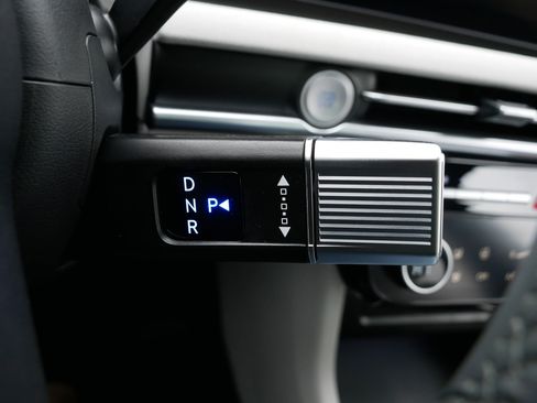 Certified 2025 Hyundai Tucson Limited image 24