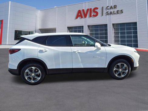 Used 2025 Chevrolet Blazer LT AWD/4WD image 5