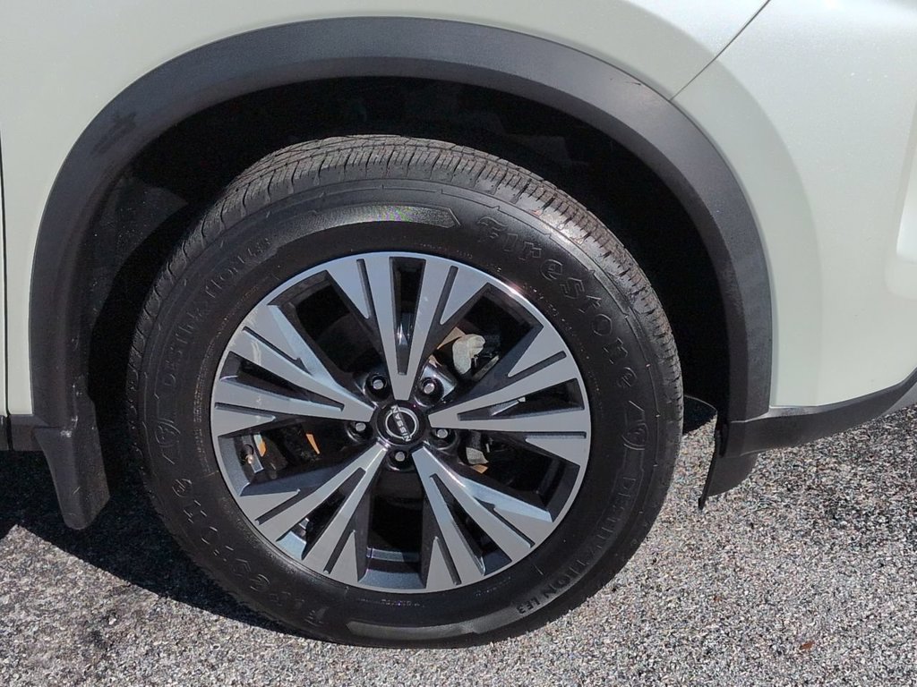 Used 2023 Nissan Rogue SV w/ SV Premium Package AWD/4WD image 11