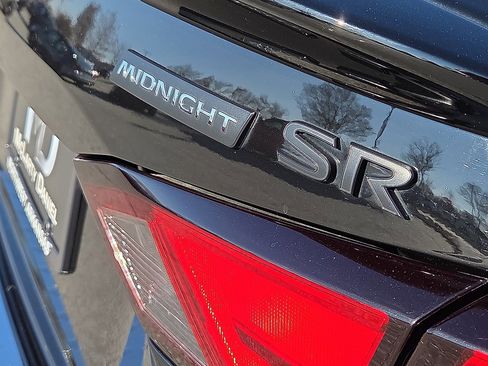 Used 2022 Nissan Altima 2.5 SR w/ Midnight Edition Package image 8