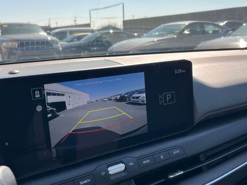 Used 2025 Kia K4 LXS image 23