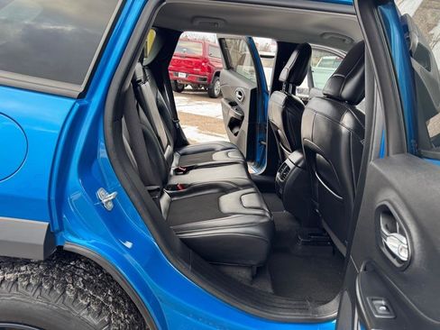 Used 2021 Jeep Cherokee Trailhawk w/ Trailer Tow Group image 30