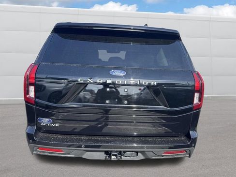 Certified 2025 Ford Expedition Active AWD/4WD image 4