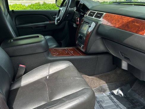 Used 2013 Chevrolet Tahoe LTZ AWD/4WD image 25