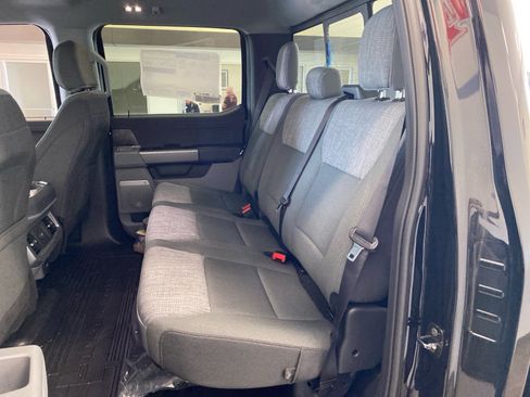 New 2026 Ford F350 XLT w/ XLT Premium Package AWD/4WD image 9