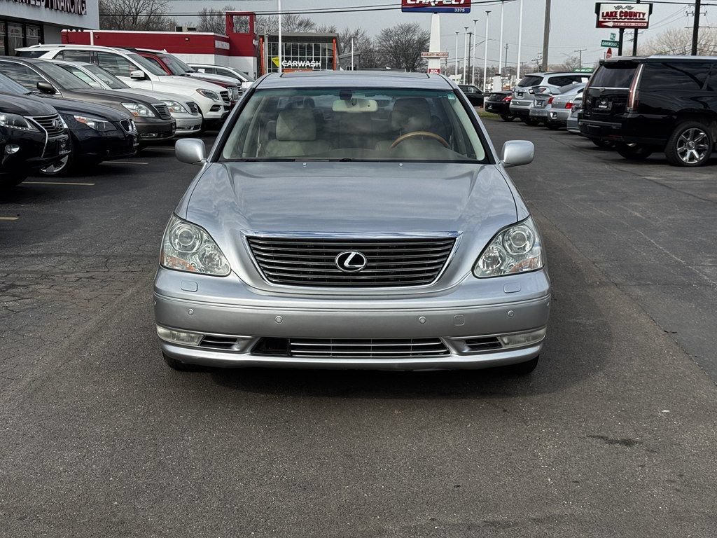 Used 2005 Lexus LS 430 w/ Ultra Luxury Pkg RWD image 2
