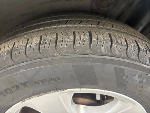 Used 2018 Toyota Sienna LE FWD image 30