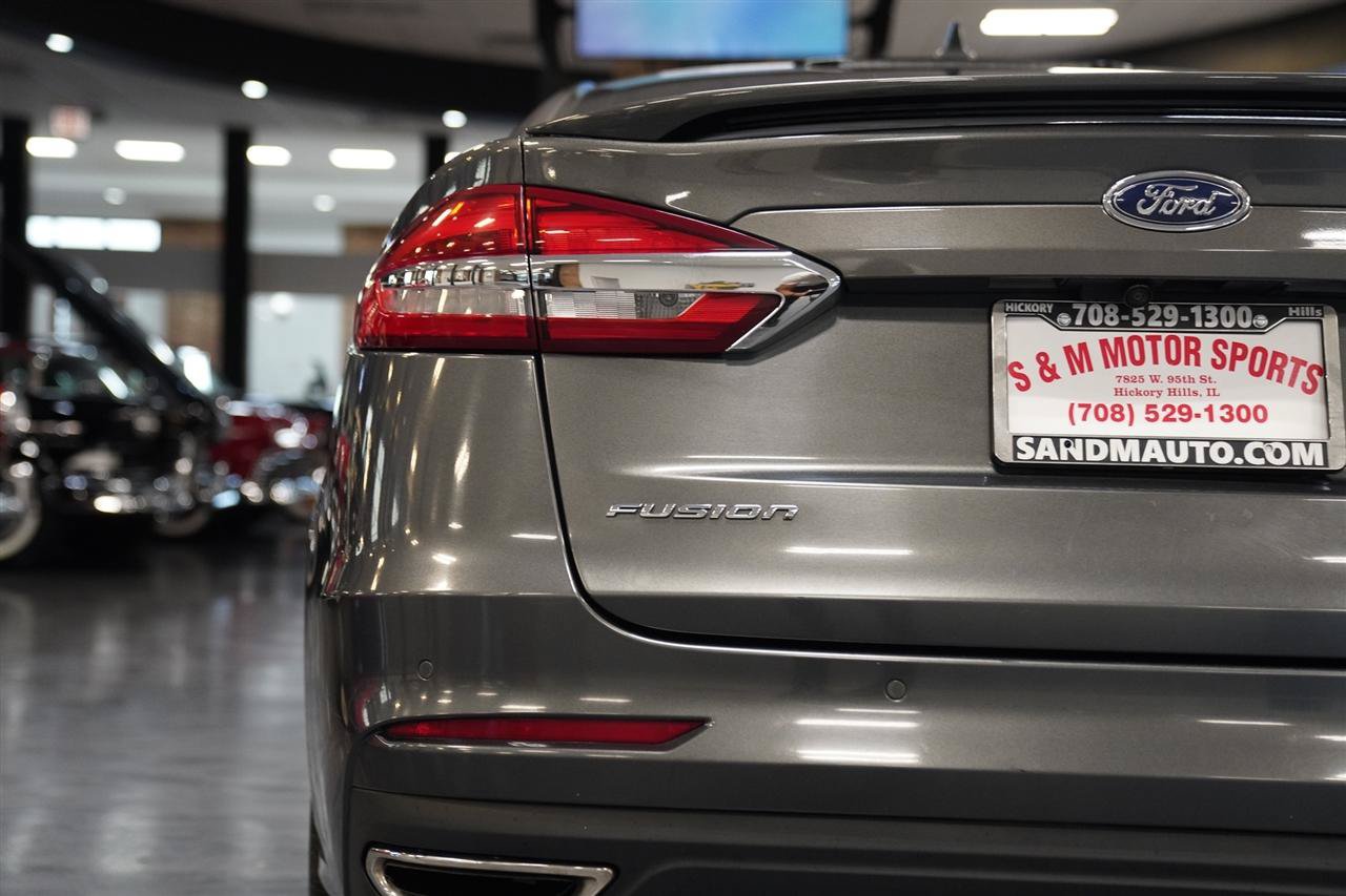 Used 2020 Ford Fusion Titanium AWD/4WD image 15