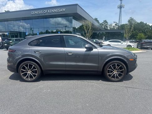 Used 2021 Porsche Cayenne S AWD/4WD image 3