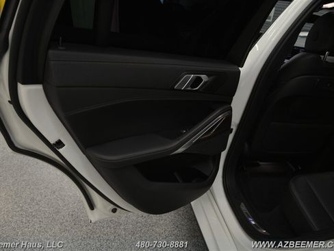 Used 2022 BMW X6 xDrive40i w/ M Sport Package AWD/4WD image 41