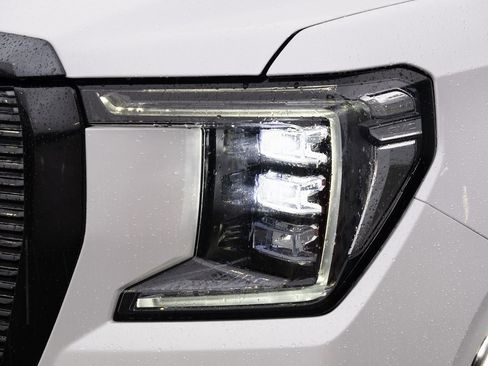 Used 2023 GMC Yukon XL Denali Ultimate image 25